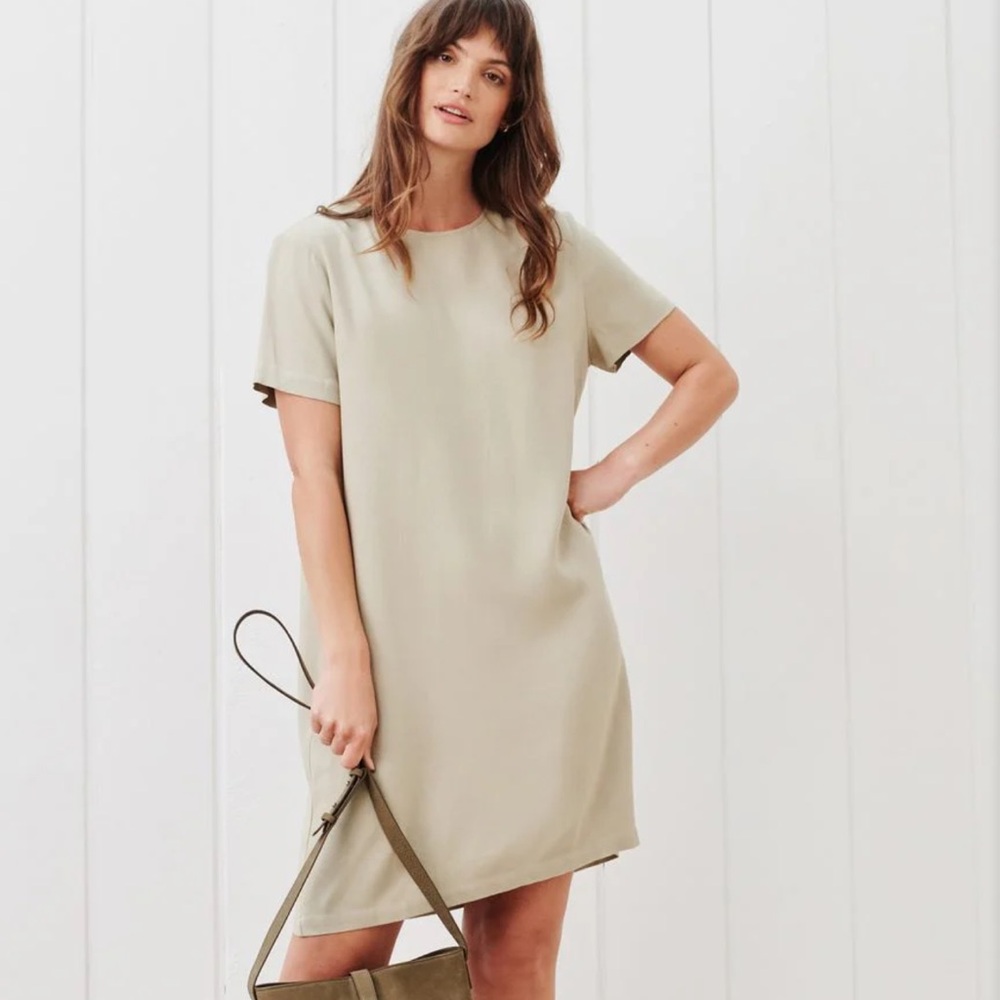 Jenni Kayne Palmer T-shirt crepe dress in willow size medium